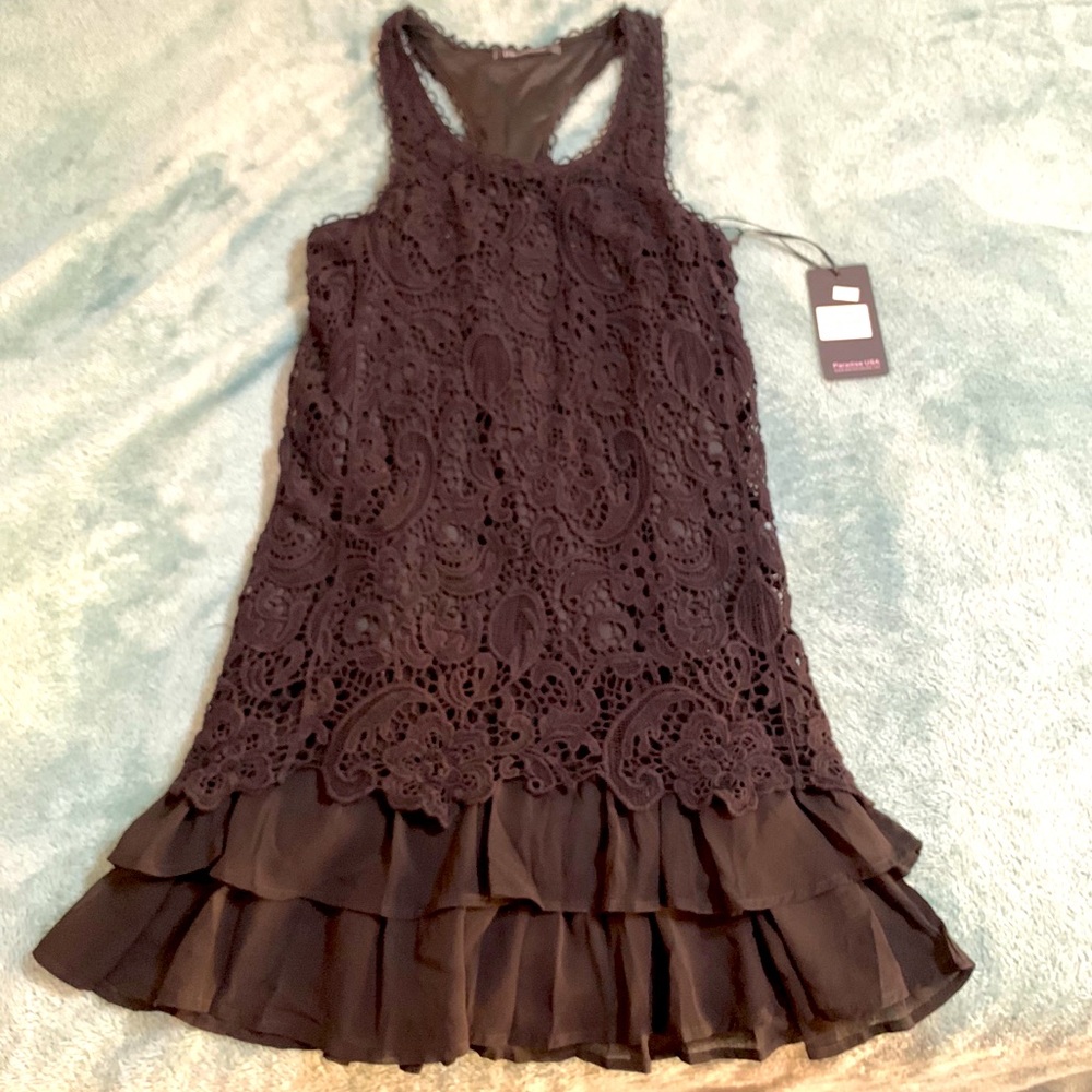 Paradise black above the knee dress. Size large